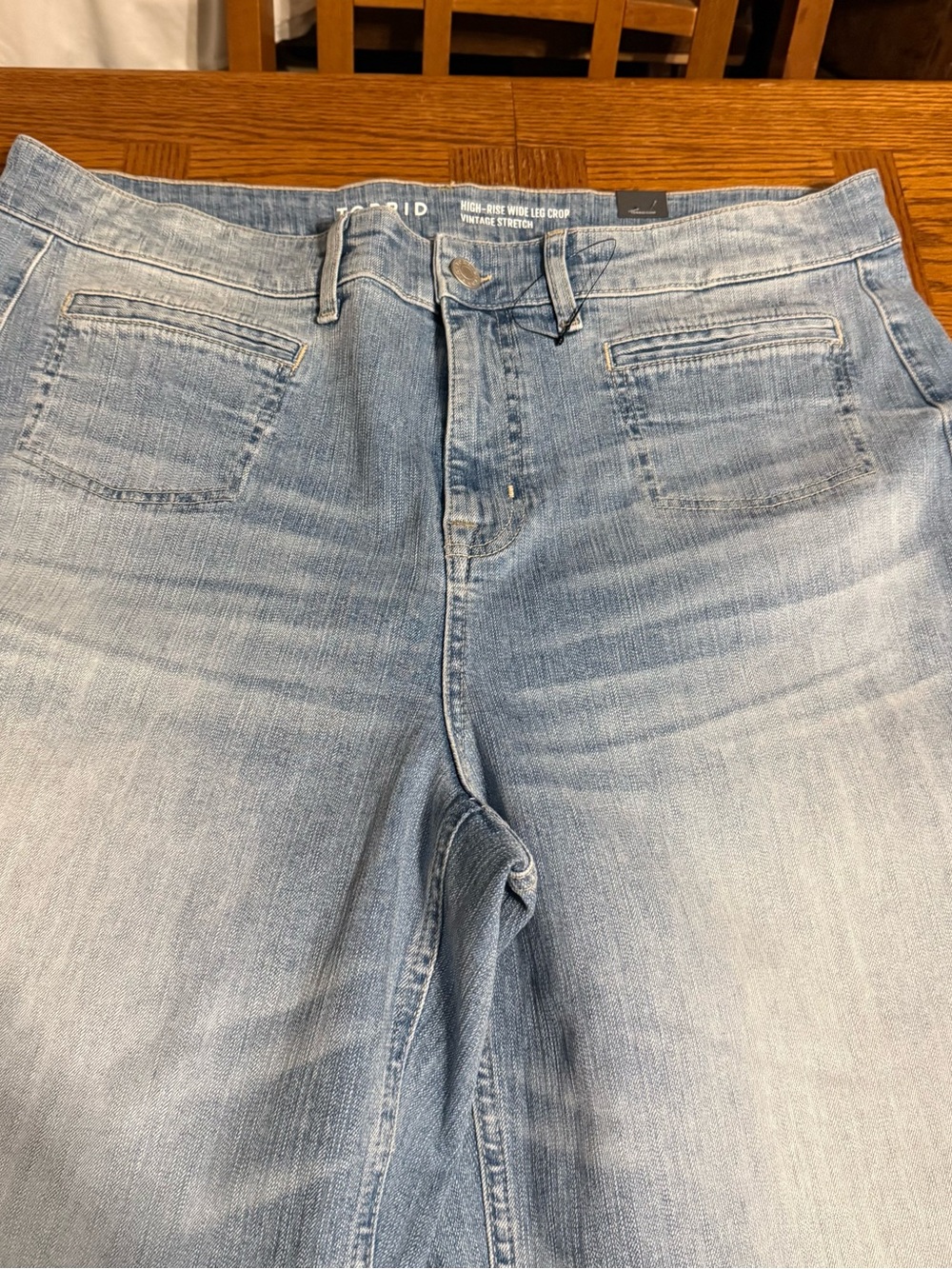 Torrid High-Rise Wide Leg Crop Light Blue Jean Sz 18 NWT - Picture 4 of 13